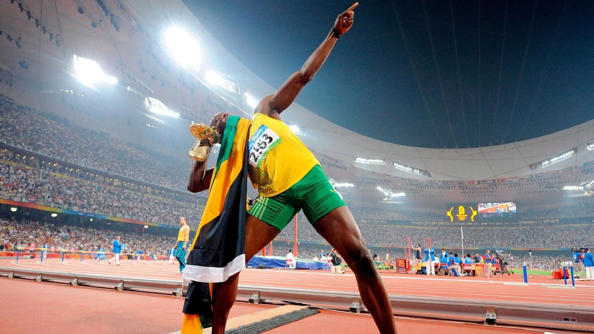 爱游戏真人体育娱乐-蛙泳短途决胜 切拉苏奥洛节奏完美，蛙泳奥运视频